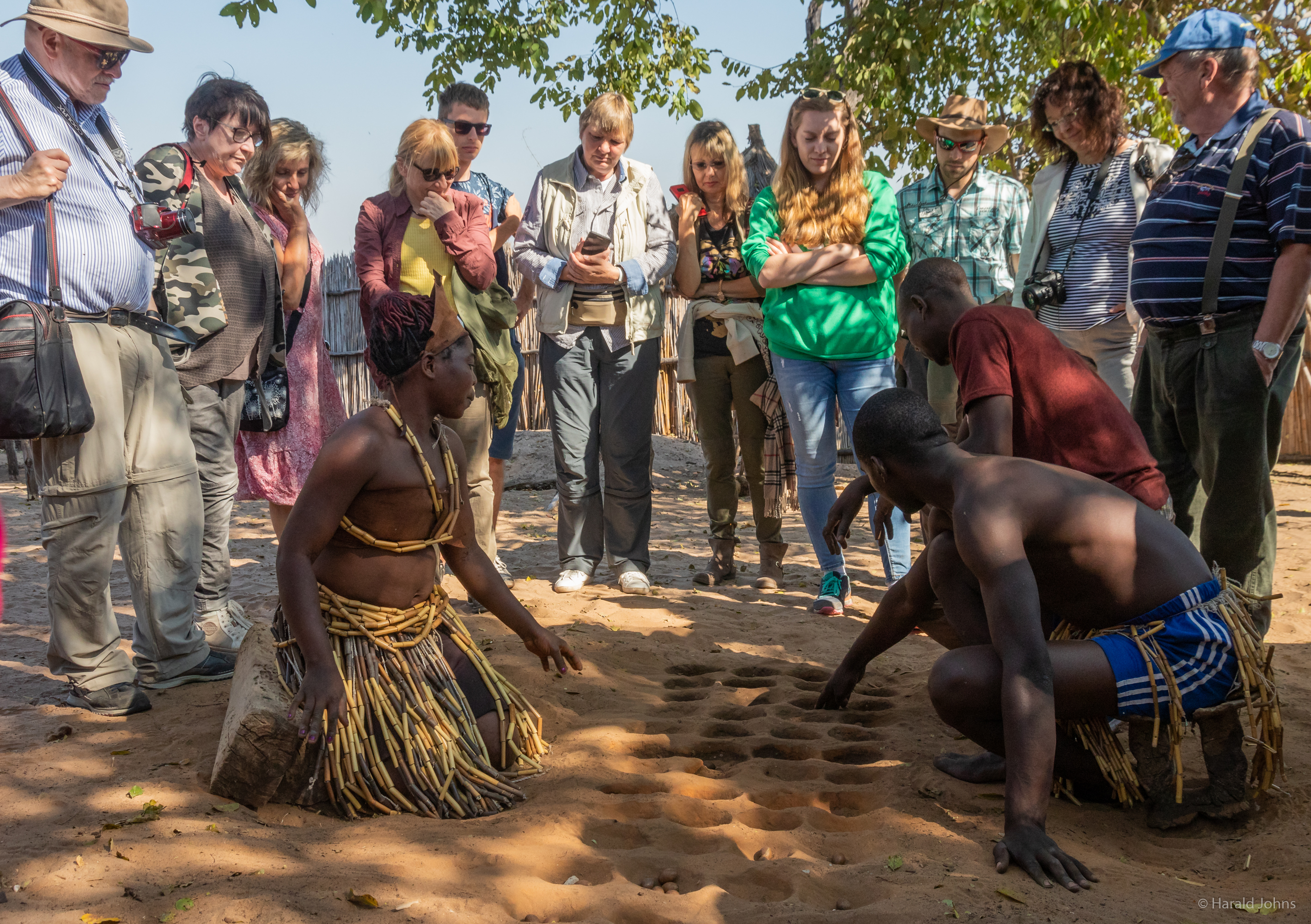 Mancala-Spiel, in Namibia als Hus bezeichnet ist eine Variante vom Kalaha oder Bao Spiel